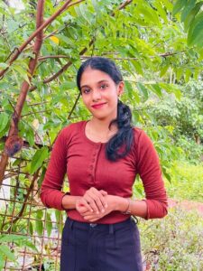 hot tamil girl showing her sweet desi tits 001