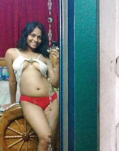 indian horny girl nude with big tits 004