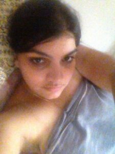 chubby desi girl topless big tits pictures 003