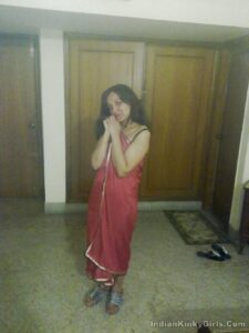 horny punjabi bibi exposing tits and pussy 003