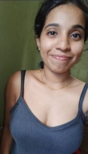 indian wife nude selfies exposing round boobs 003