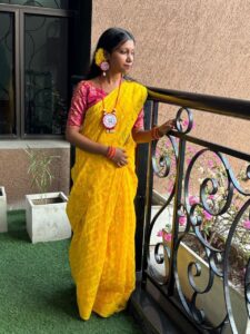 pretty looking desi girl full nude photos 001