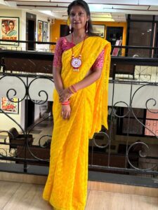 pretty looking desi girl full nude photos 002
