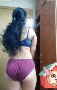 traditional desi girlfriend nude video calling 012
